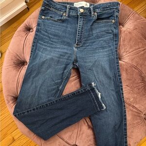 ABERCROMBIE & FITCH- WOMENS- HIGH RISE ANKLE JEAN